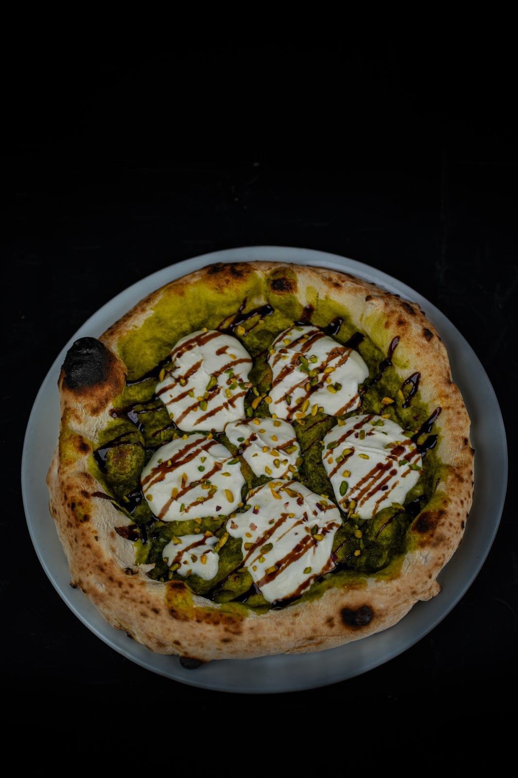 Artizan Pizzalarımız ile ;